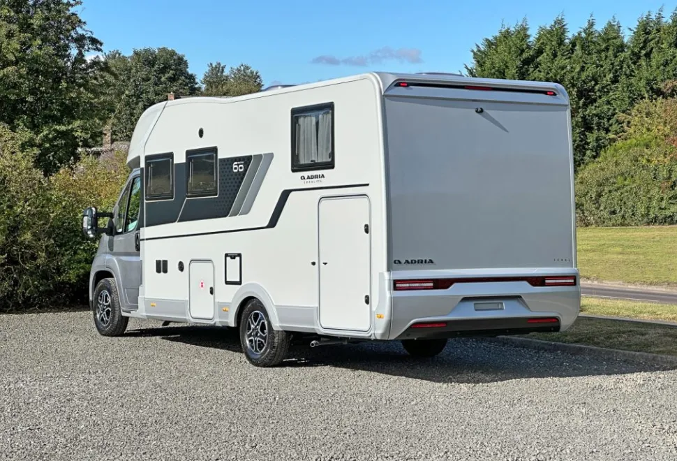 Adria  Coral 60YR 670 DL 2026