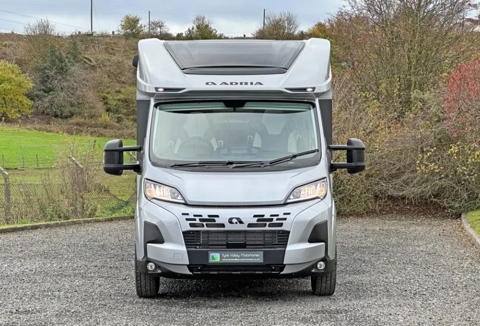 Adria  Matrix 60YR 670 SL 2026