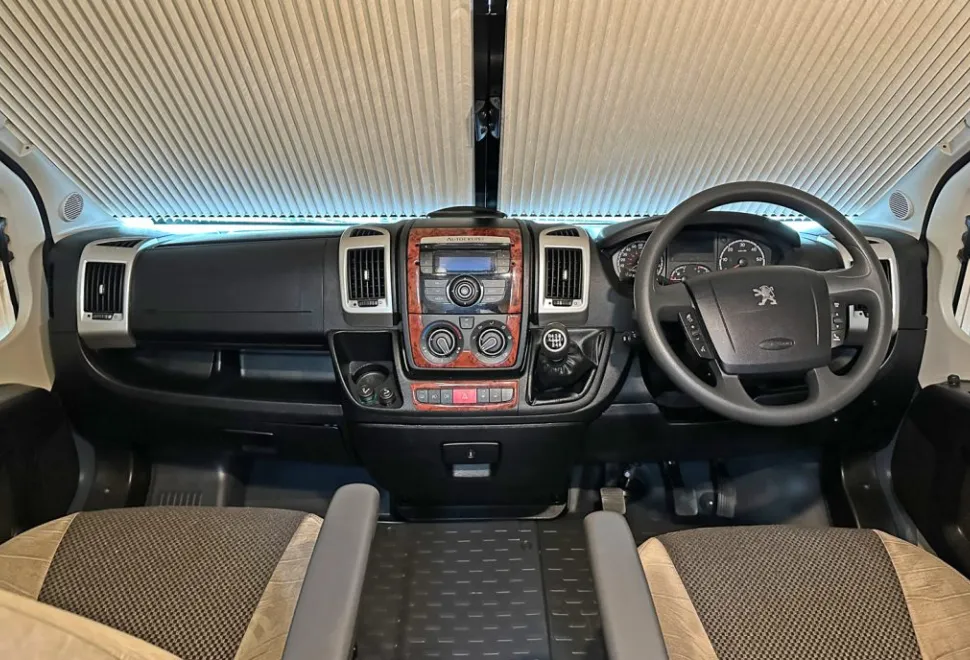 Autocruise  Accent 2014