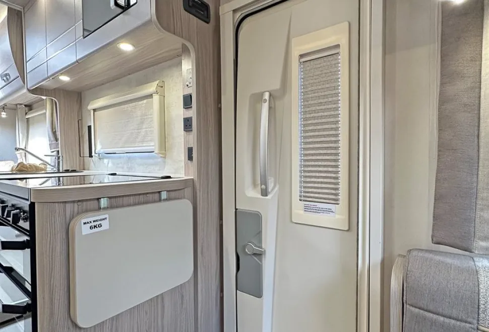 Elddis  Evolution 196 2021