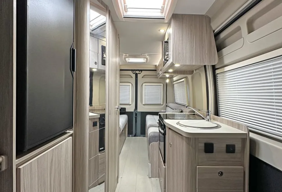 Elddis  Signature CV20 2024