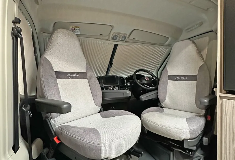 Elddis  Signature CV20 2024
