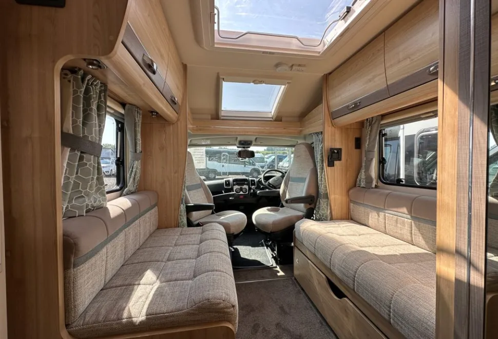 Elddis  Signature 195 2017