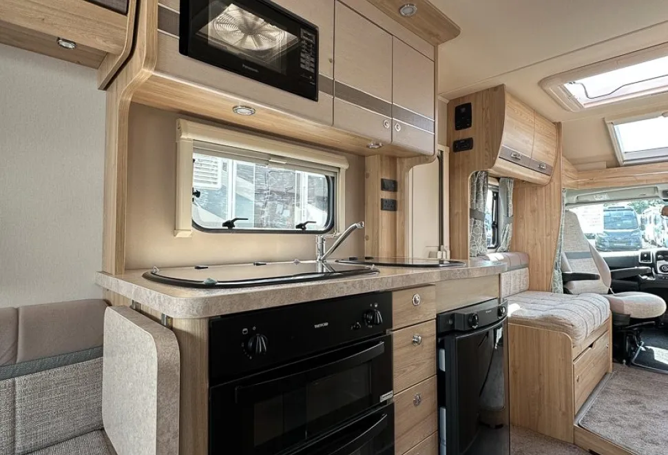Elddis  Signature 195 2017