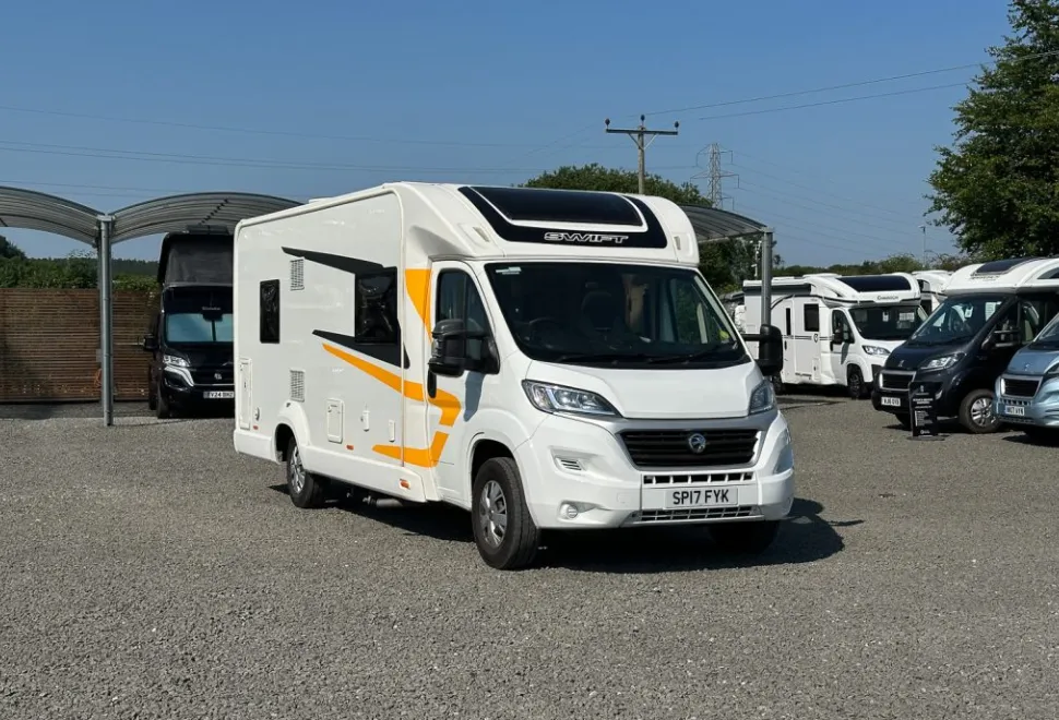 Swift  Escape 694 2017