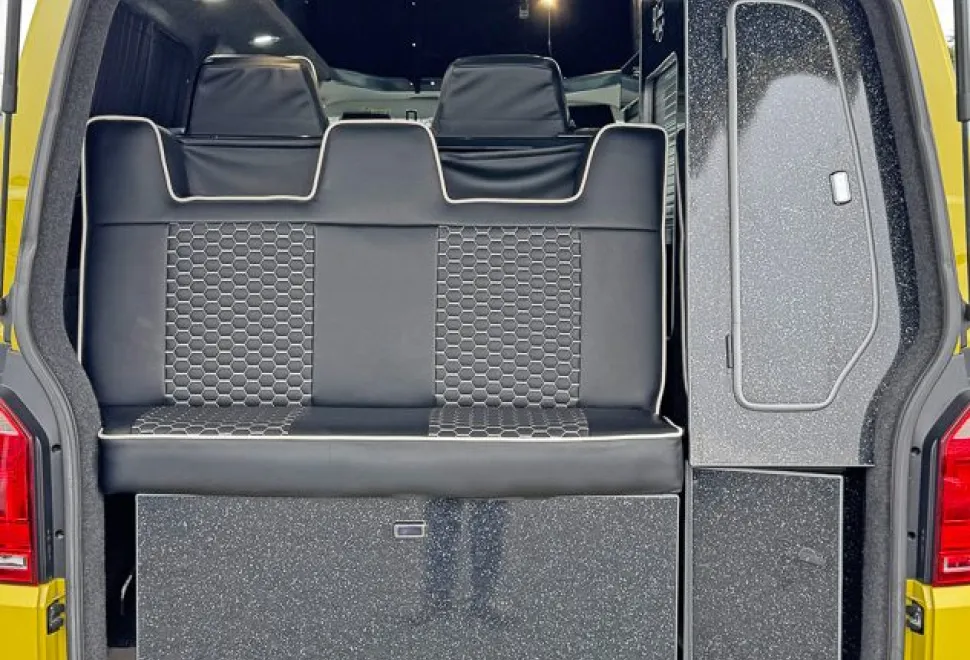 Volkswagen  Campervan 2019