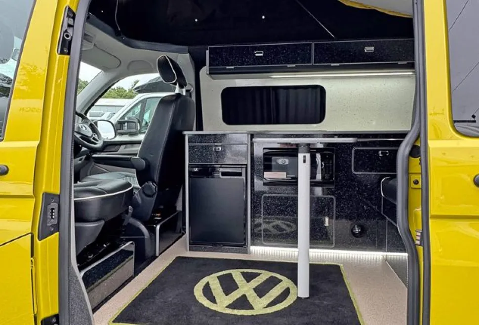 Volkswagen  Campervan 2019