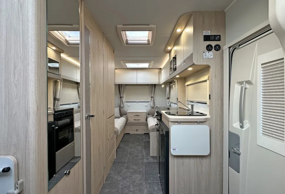 Elddis  Signature 120 2026