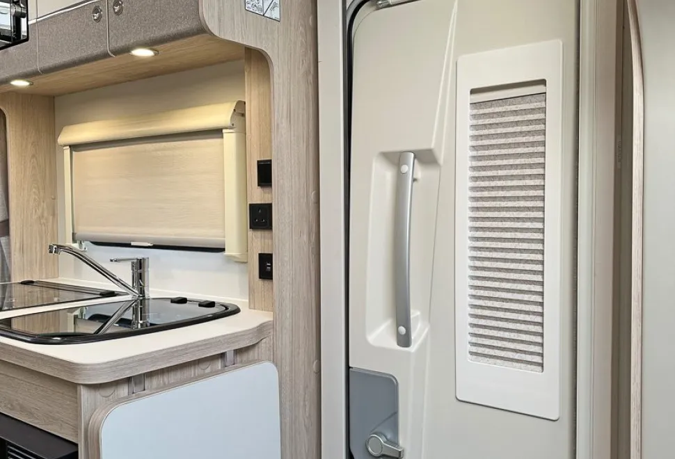 Elddis  Signature 120 2026