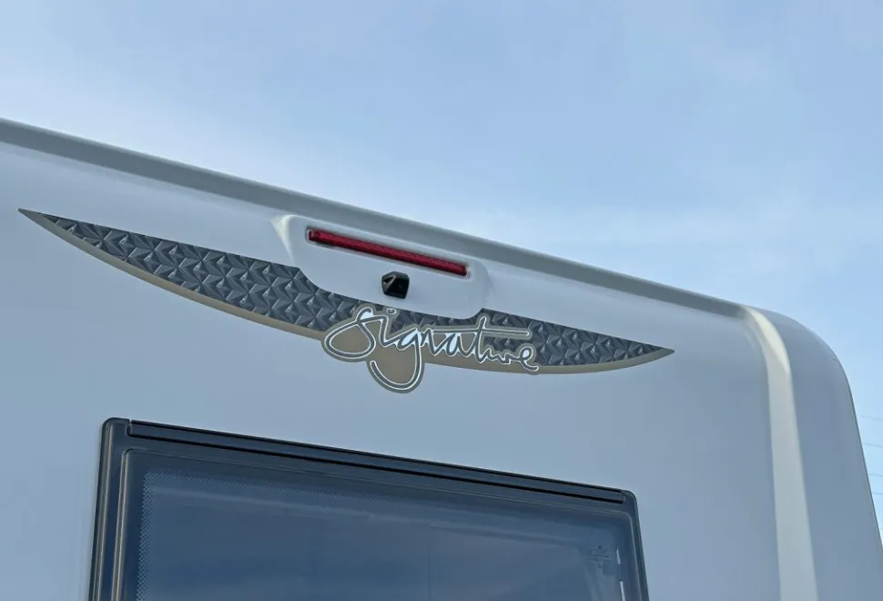 Elddis  Signature 120 2026