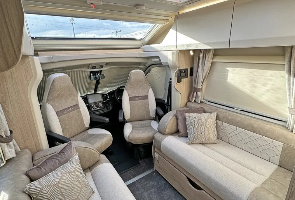 Elddis  Signature 194 2026
