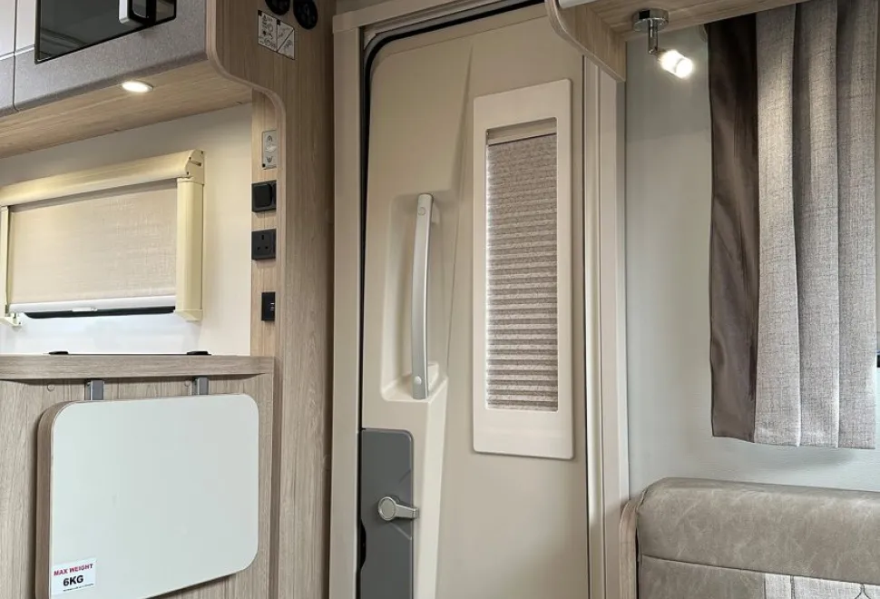 Elddis  Signature 196 2026