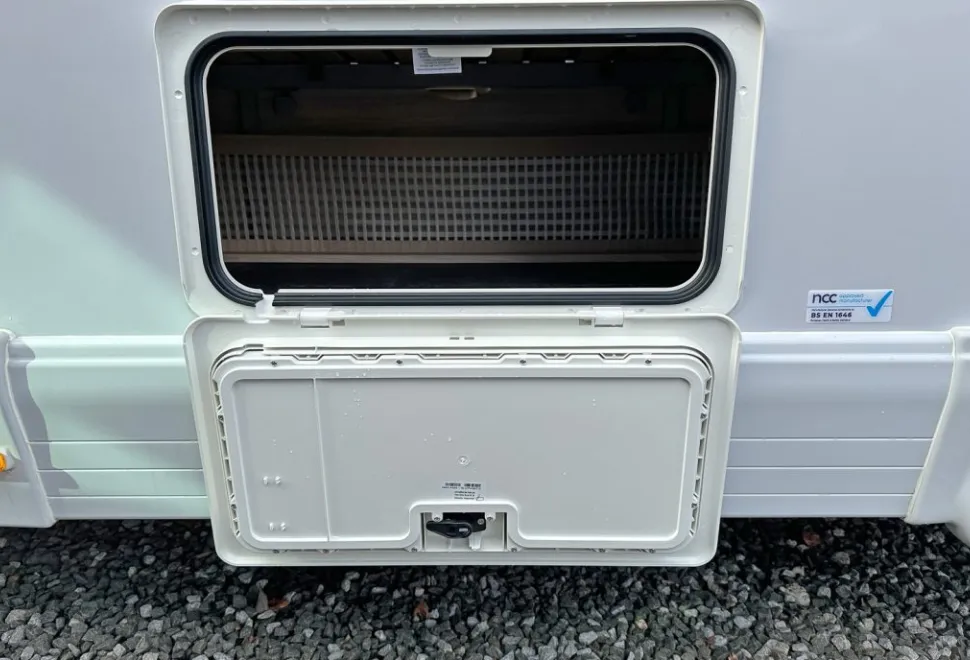 Elddis  Signature 196 2026