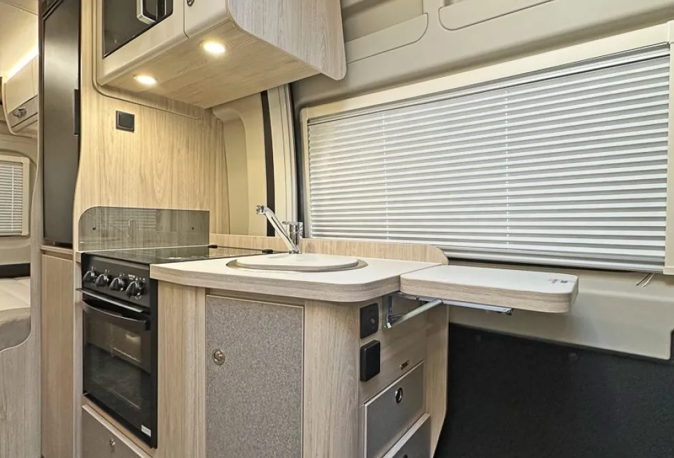 Elddis  Signature CV40 2026