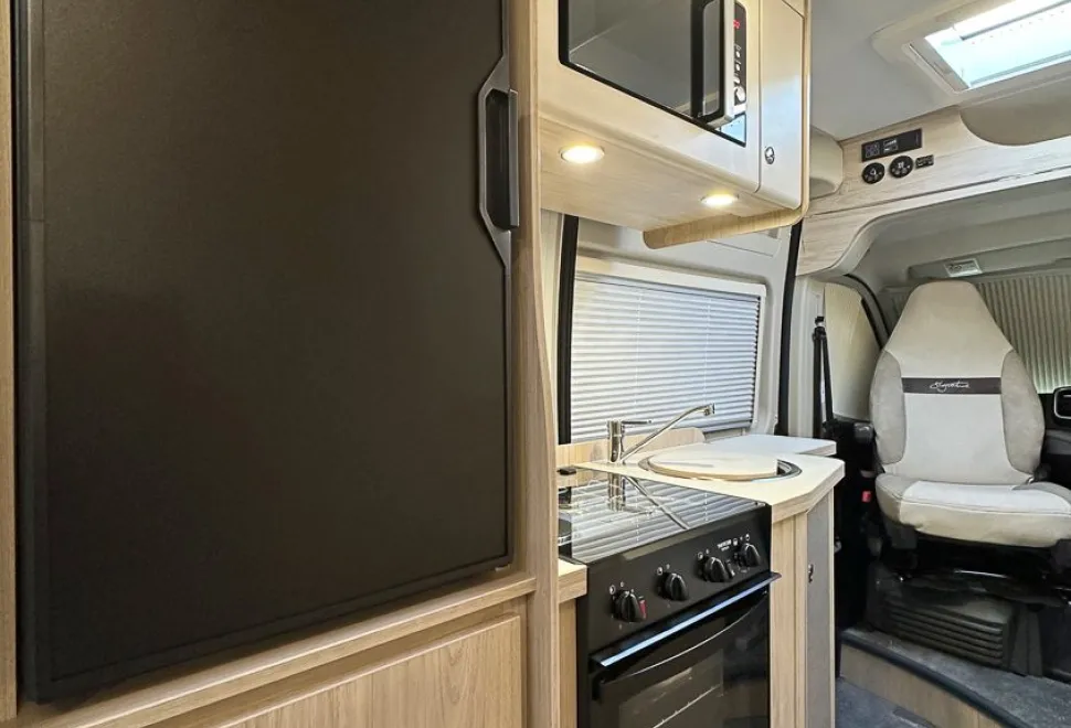 Elddis  Signature CV40 2026