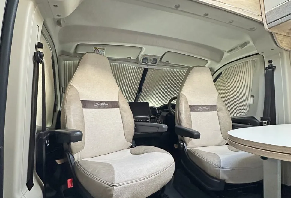 Elddis  Signature CV40 2026