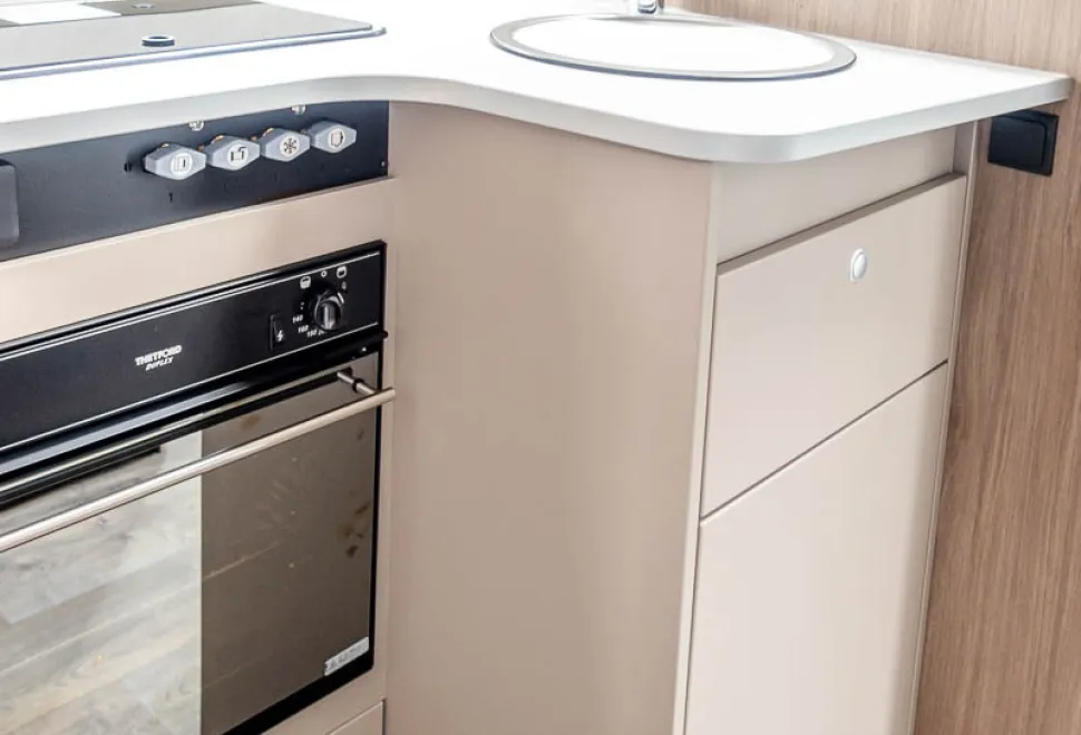 Carado T 447 Edition 24 