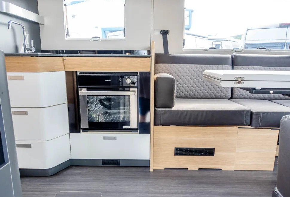 Adria Matrix 600 DT Plus 2021