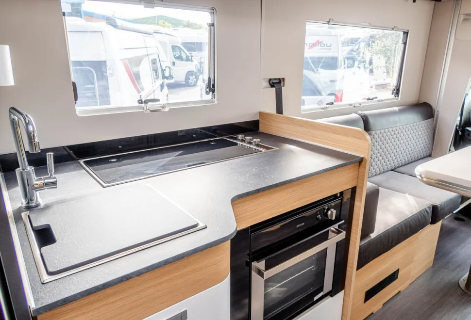 Adria Matrix 600 DT Plus 2021