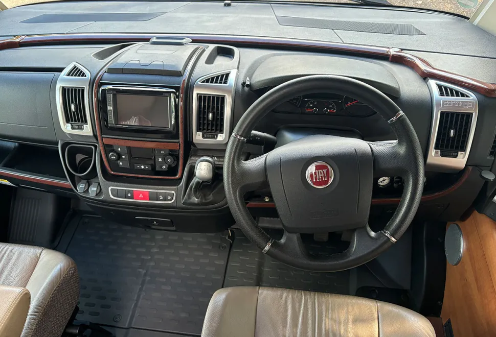 Carthago Chic C-Line I 4.9 2017