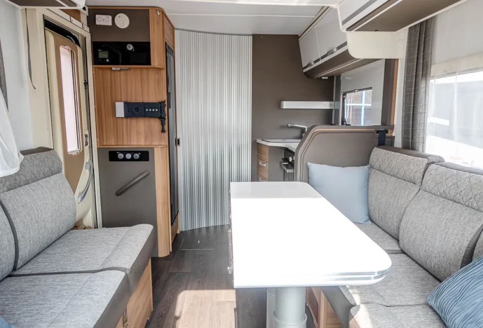 Adria Matrix 600 DT Plus 2021