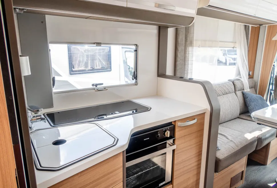 Adria Matrix 600 DT Plus 2021
