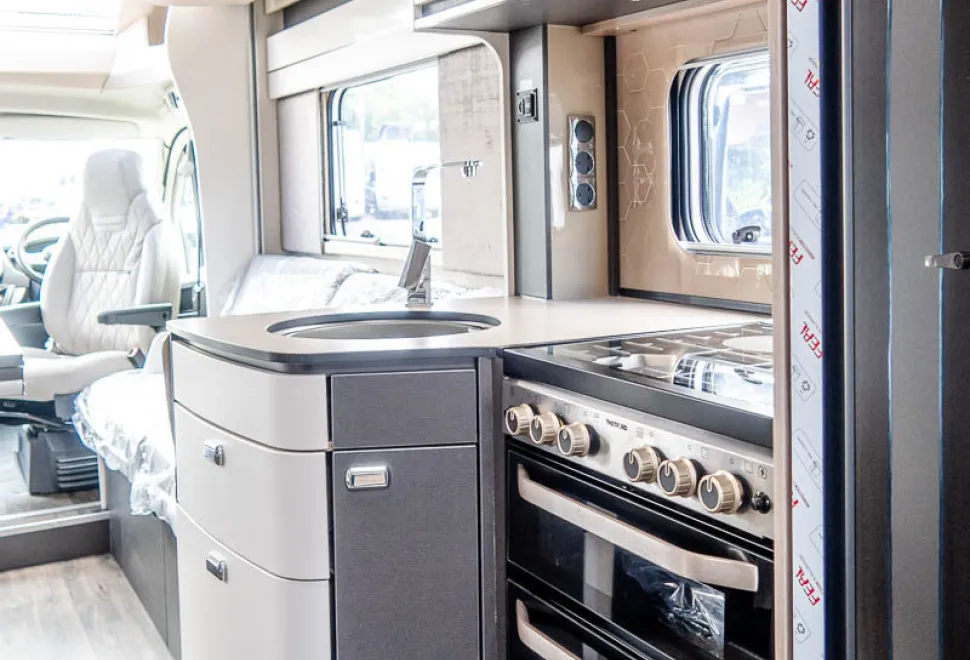 Swift Kontiki 774 