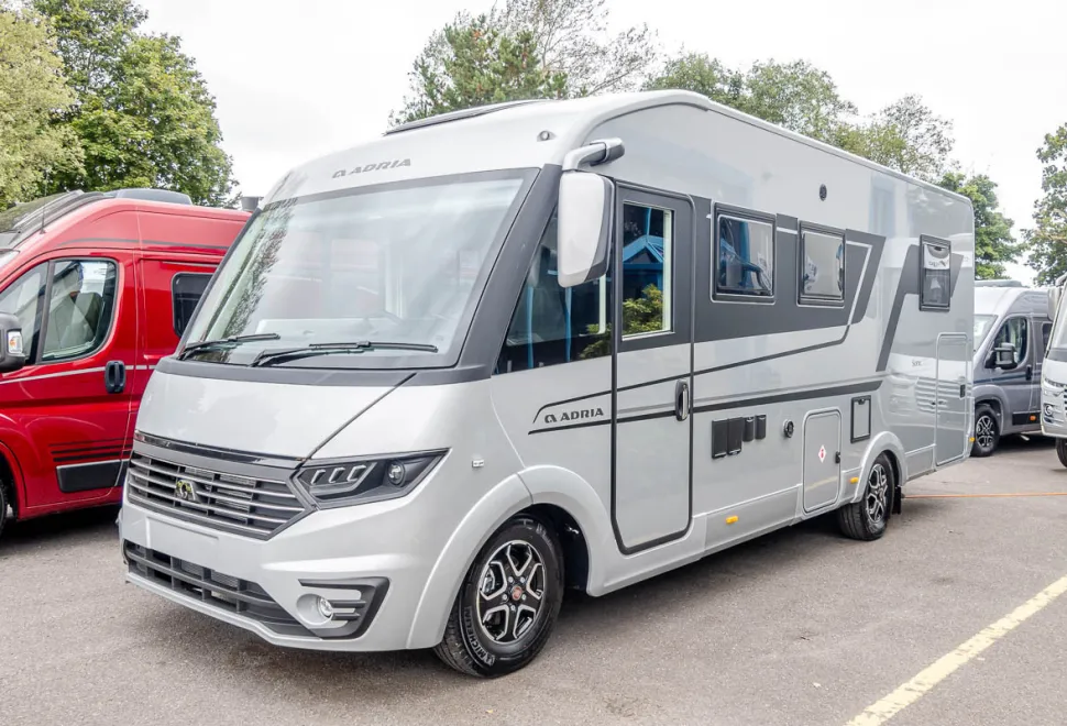 Adria Sonic Supreme 700 DC 