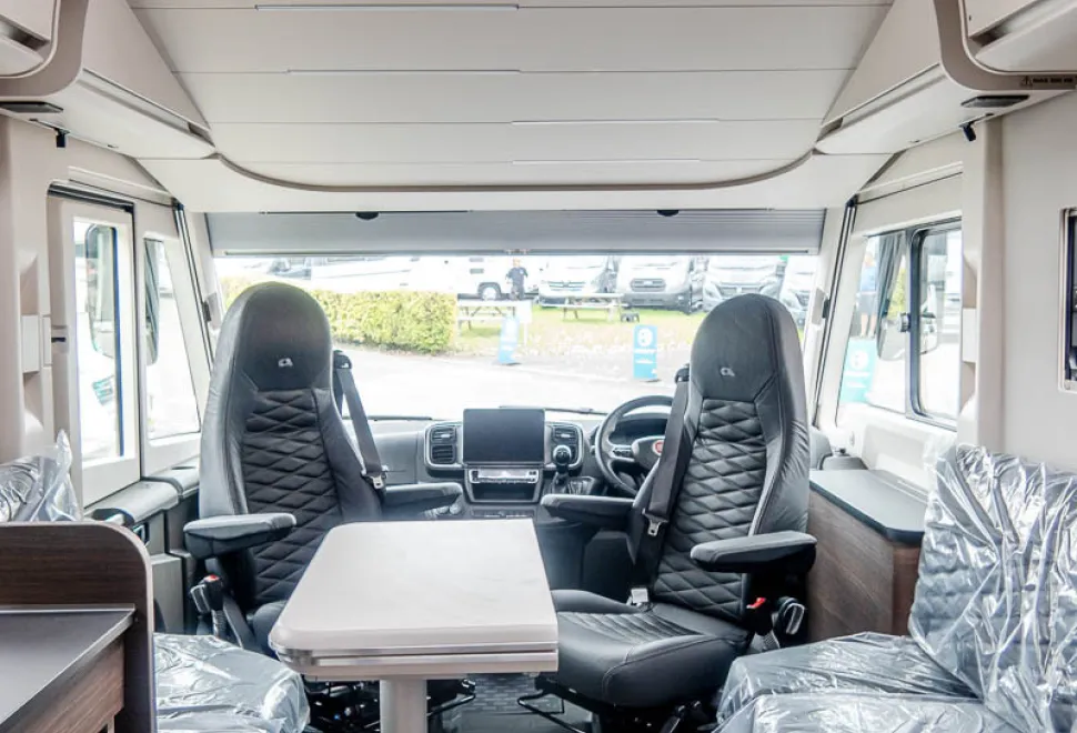 Adria Sonic Supreme 700 DC 