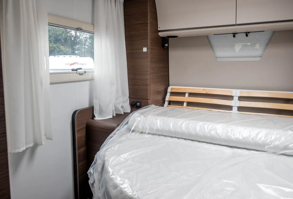 Adria Sonic Supreme 700 DC 