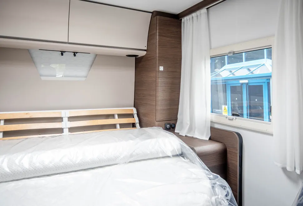 Adria Sonic Supreme 700 DC 