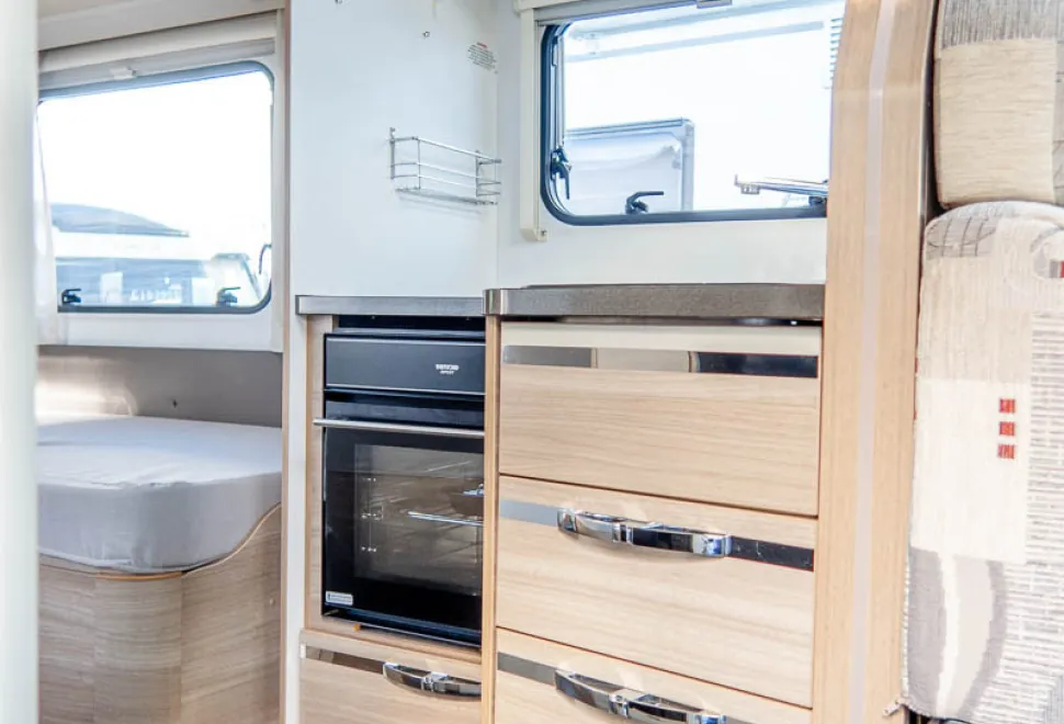 Adria Coral Axess 670 SLT 2015