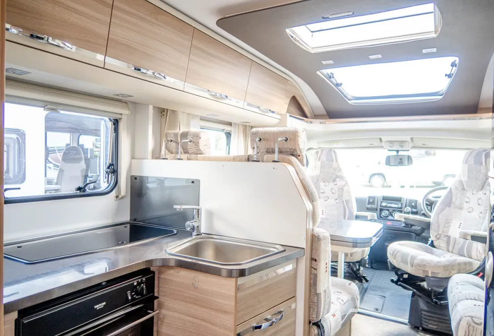 Adria Coral Axess 670 SLT 2015