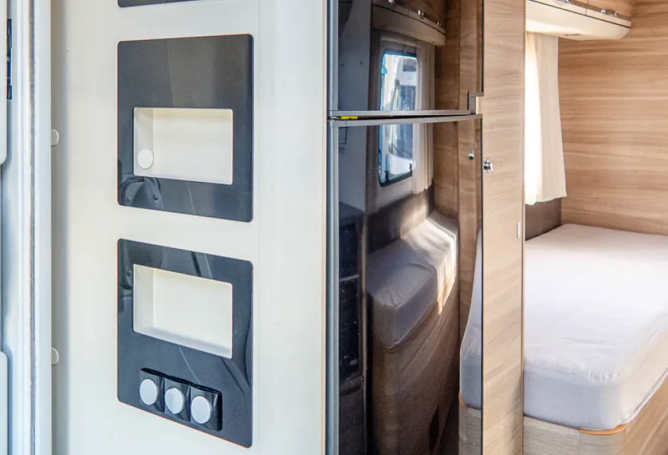 Adria Coral Axess 670 SLT 2015