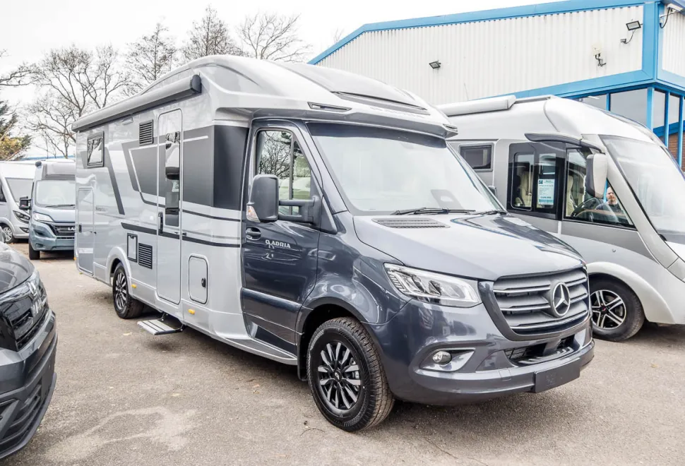 Adria Matrix Supreme MB 670 SL 