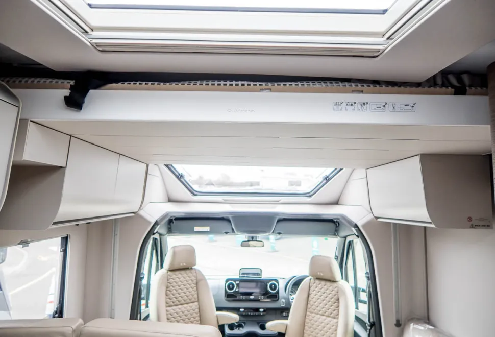 Adria Matrix Supreme MB 670 SL 