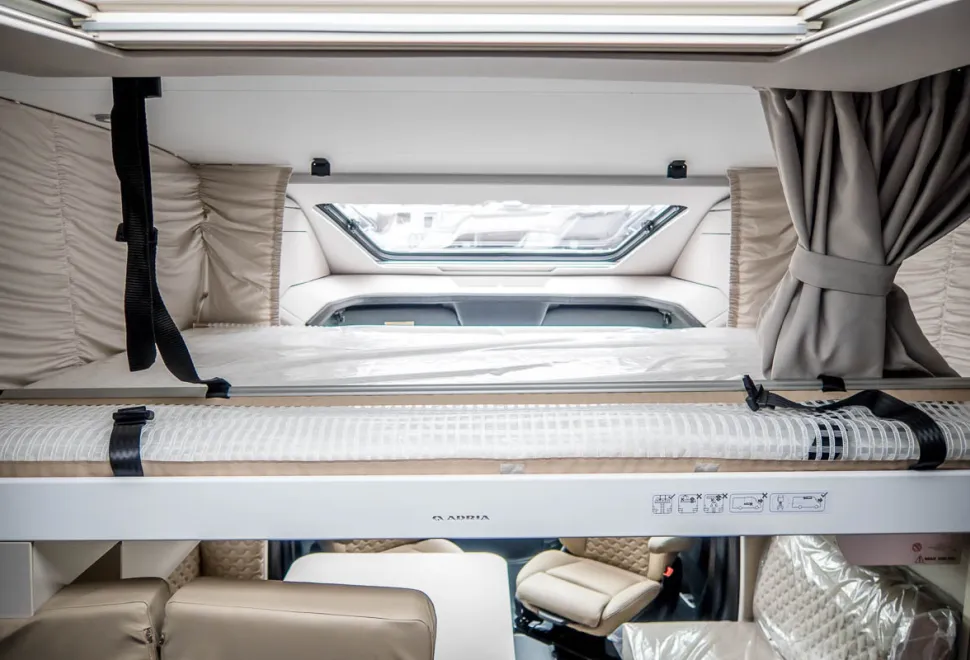Adria Matrix Supreme MB 670 SL 