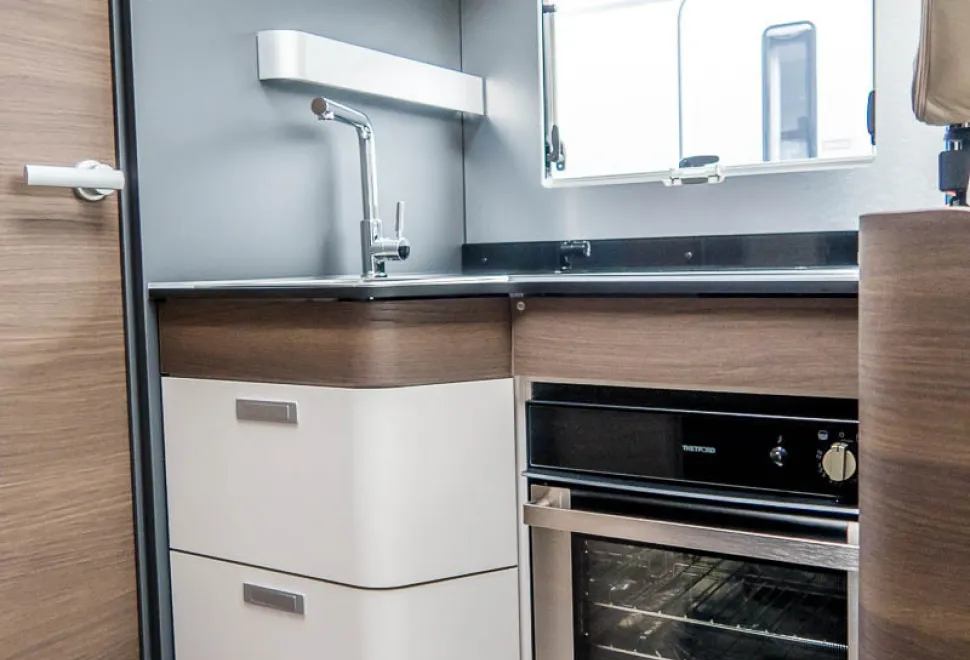 Adria Matrix Supreme MB 670 SL 