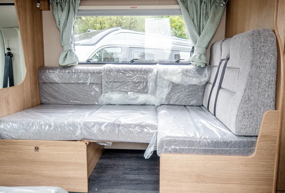 Autotrail Imala 736 G Hi Line 
