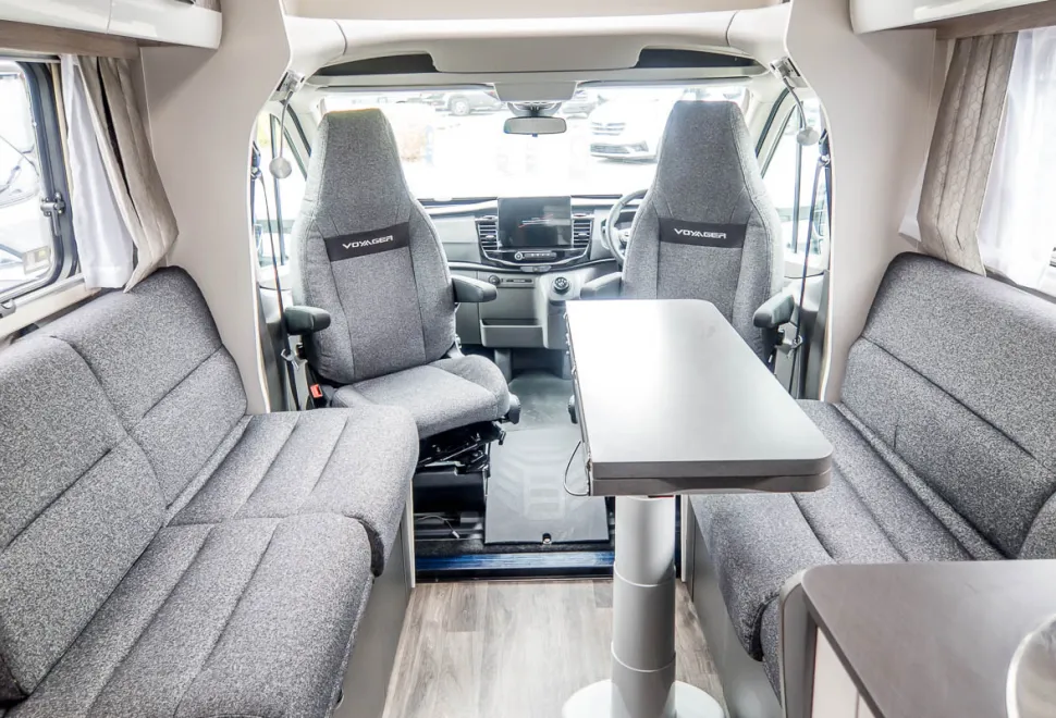 Swift Voyager 594 