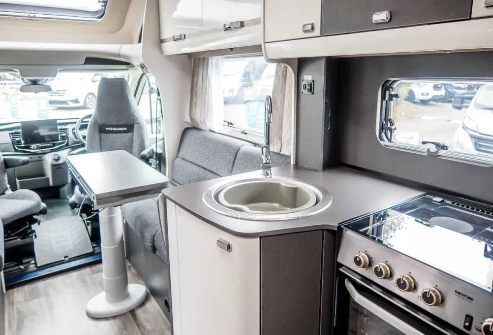 Swift Voyager 594 
