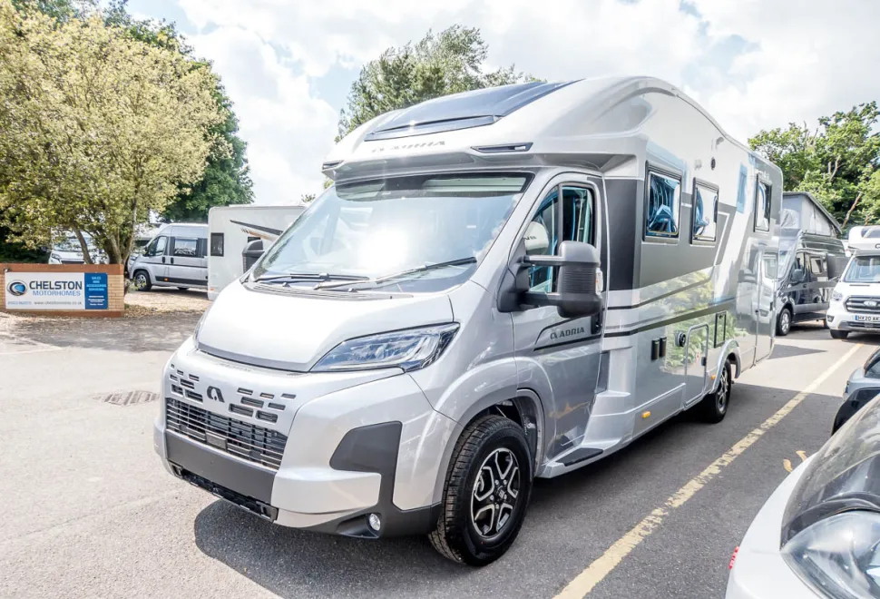 Adria Matrix Supreme 670 DL 