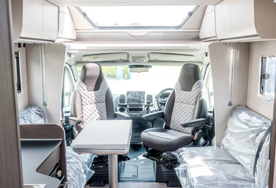 Adria Matrix Supreme 670 DL 