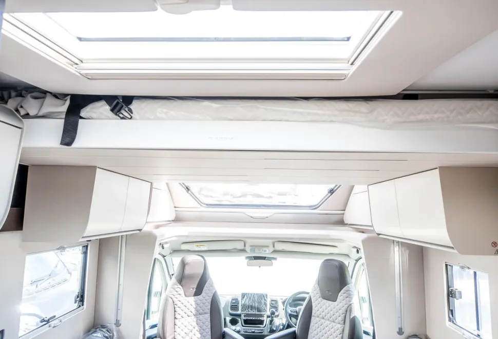 Adria Matrix Supreme 670 DL 