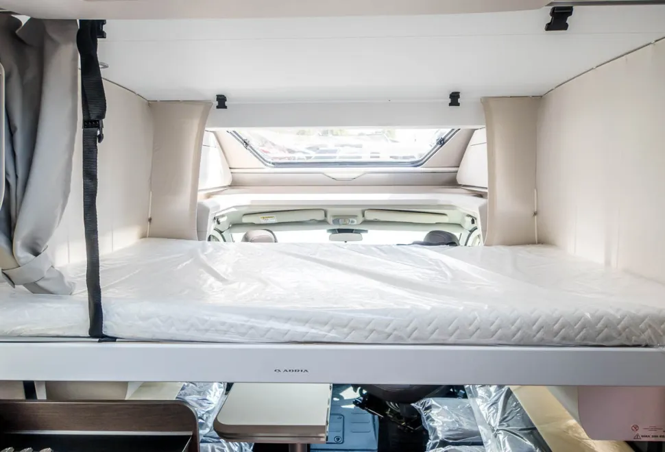 Adria Matrix Supreme 670 DL 