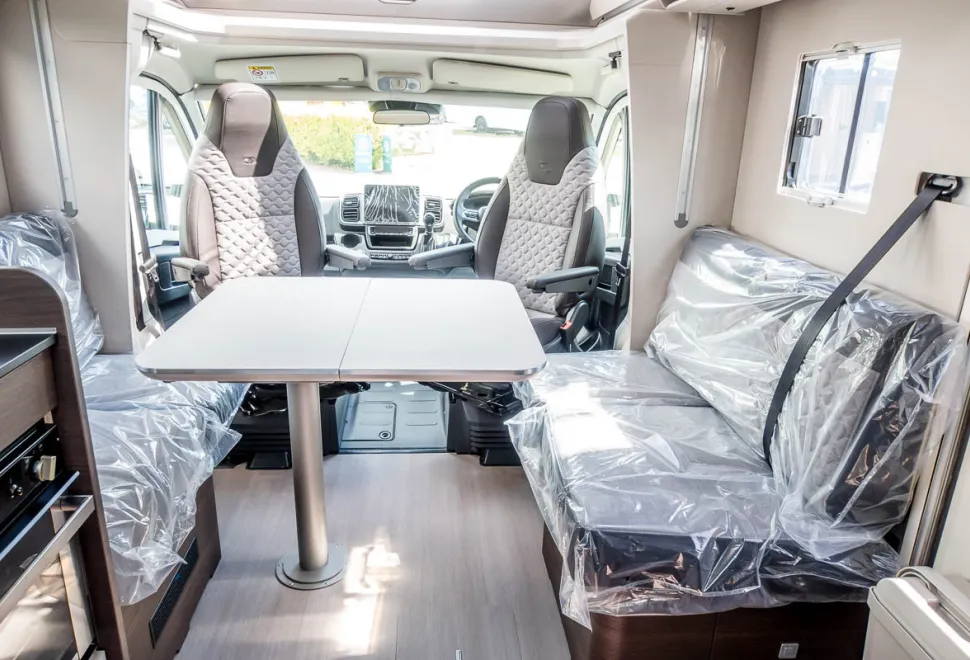 Adria Matrix Supreme 670 DL 