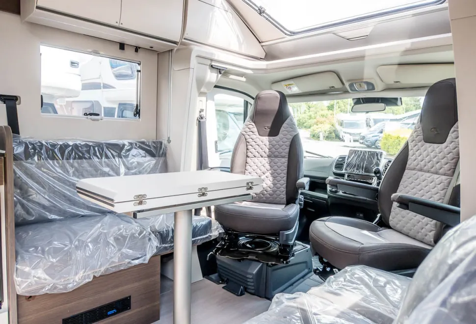 Adria Matrix Supreme 670 DL 