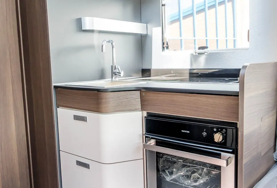 Adria Matrix Supreme 670 DL 
