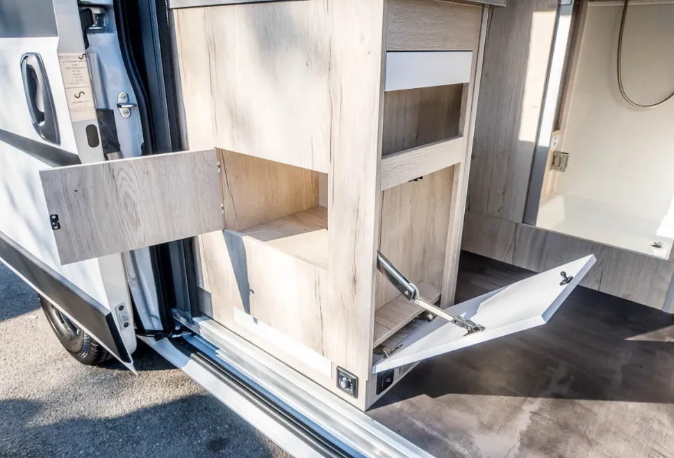 Mega Mobil Lounge 540 