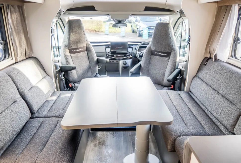 Swift Voyager 594 